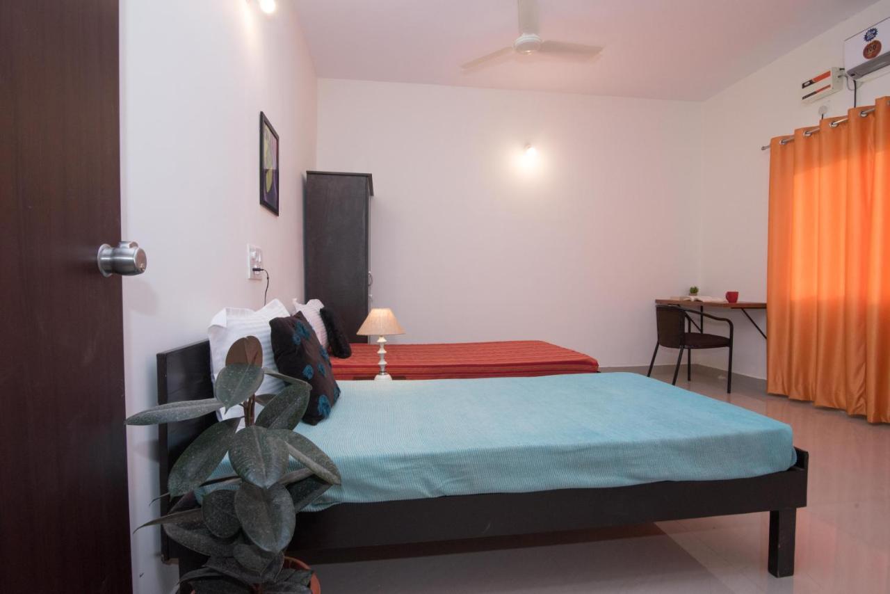 Buzz Quarter Hotel Hyderabad Eksteriør billede